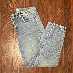 Abercrombie high rise mom jean 29